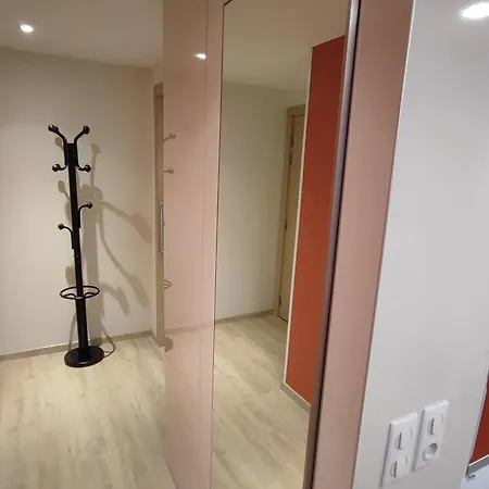Appartement Moderne Pmr Avec Balcon Et Parking A - Fr-1-555-102 Aix-les-Bains