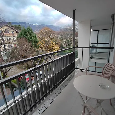 Appartement Moderne Pmr Avec Balcon Et Parking A - Fr-1-555-102 Aix-les-Bains