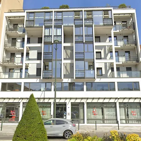 Moderne Pmr Avec Balcon Et Parking A - Fr-1-555-102 Aix-les-Bains